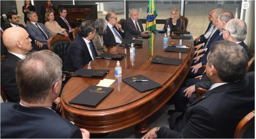 Lula Encontra Lideranças do Legislativo e Ministros do Judiciário em Brasília